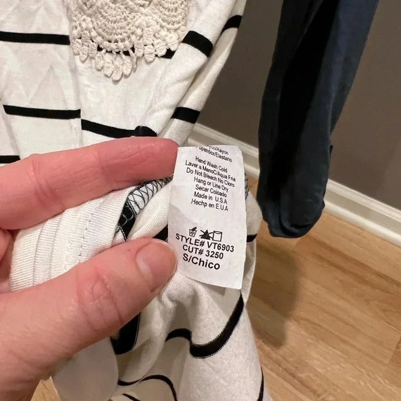 Pink Blush top size Small - Picture 2 of 3